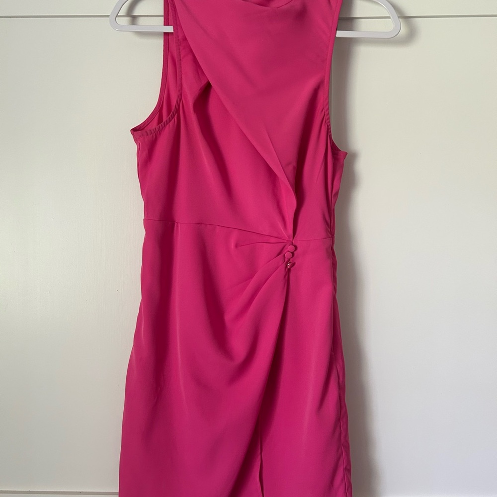 Elegant Pink Sleeveless Dress